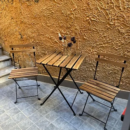 לינה וארוחת בוקר Madhome