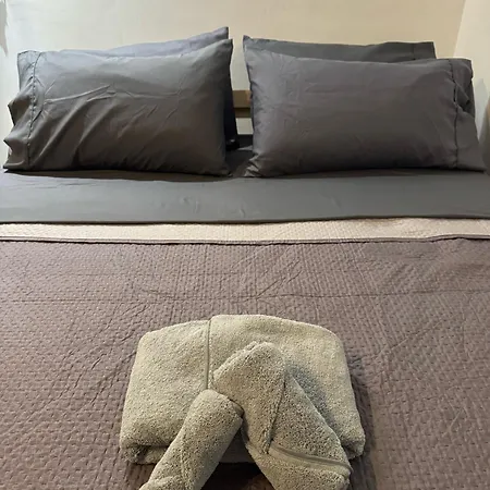 Madhome 4* נאפולי