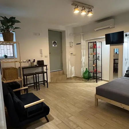 Madhome Napoli